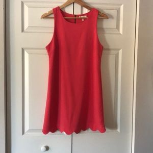 monteau sleeveless scalloped dress